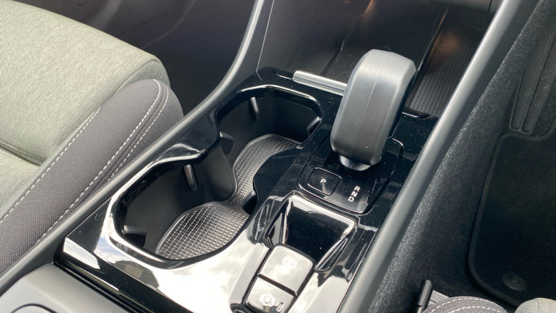 Volvo Xc40 2.0 B4P Plus Dark 5dr AWD Auto Petrol Estate